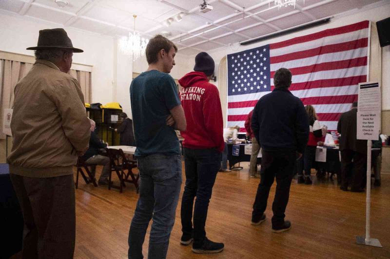 ABD’de kritik ara seçimlerde oy verme işlemi başladı
