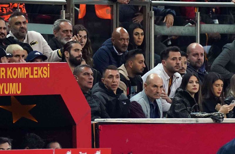 Faryd Mondragon ile Fernando Muslera maçı beraber izledi