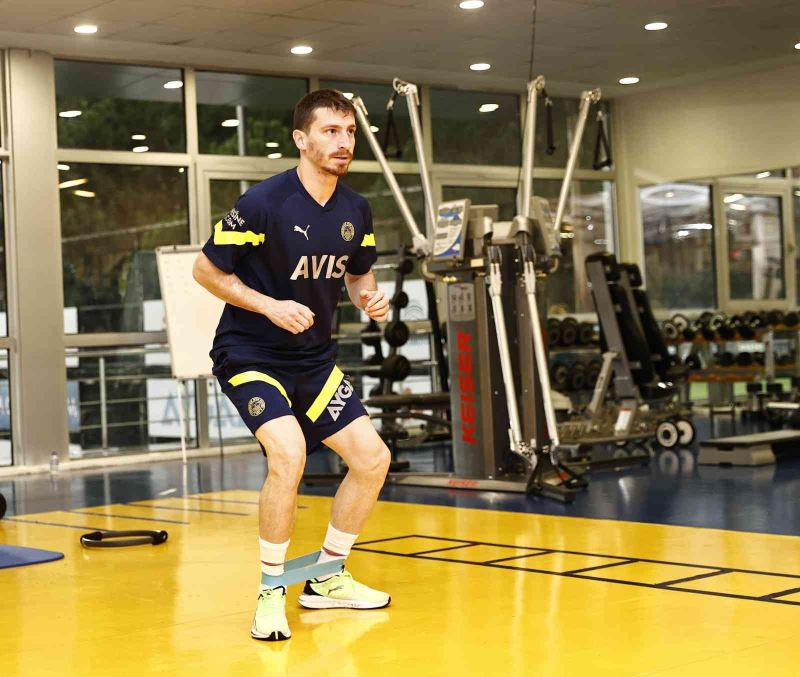 Fenerbahçe’de Peres ve Henrique sevinci