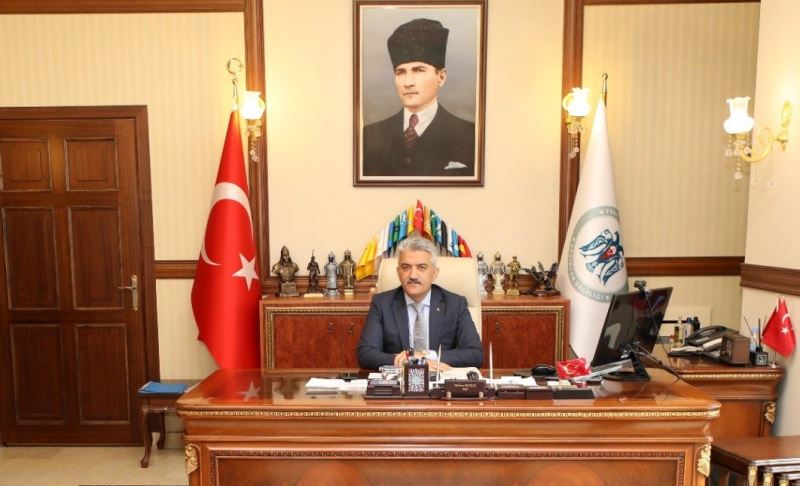 Vali Makas: “Cumhuriyetimizin kurucusu Atatürk’ü, ebediyete intikalinin 84. yıl dönümünde saygı ile anıyoruz”
