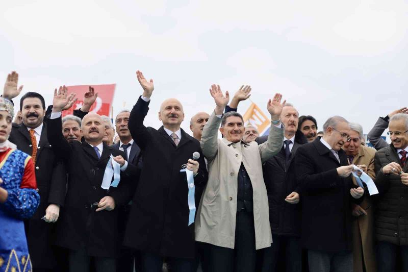Cumhurbaşkanı Erdoğan video konferansla bağlandı: 70 kilometrelik Tutak-Patnos Yolu açıldı
