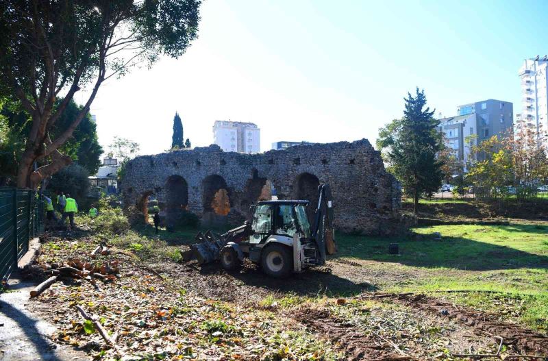 Konyaaltı’ndaki  Roma Hamamı yenilenmeye hazırlanıyor
