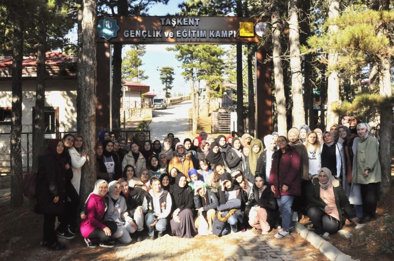 Karatay Kent Konseyi’nden “Anne Kız Kampı”
