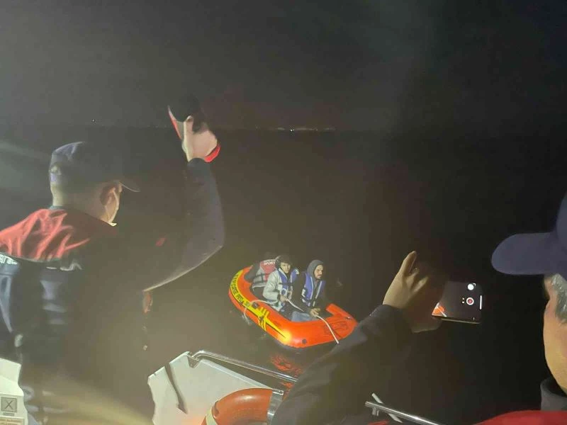 Yunanların ittiği 13 düzensiz göçmen Bodrum’da kurtarıldı
