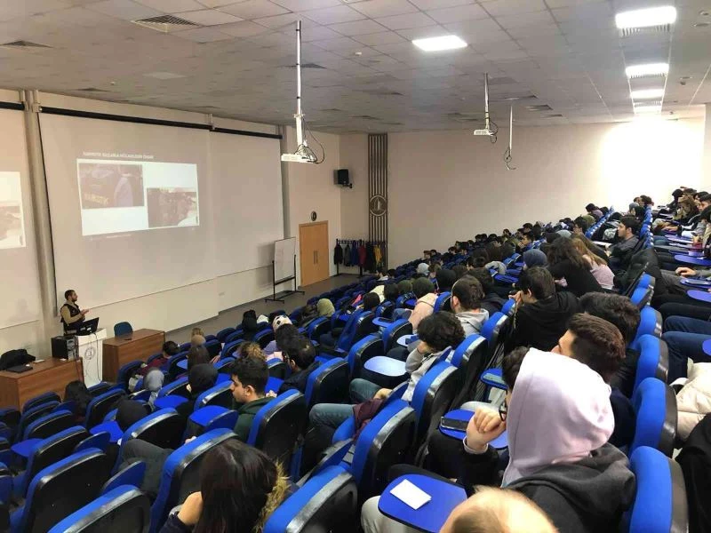 Üniversite öğrencilerine UYUMA aplikasyonu tanıtıldı
