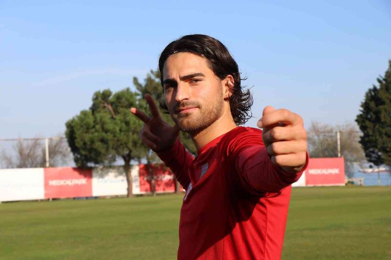 Ahmet Sağat: “Samsunspor’a şampiyon olmak için geldim”
