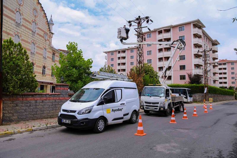 Ayedaş, Anadolu Yakası’nda kış hazırlıklarını tüm gücüyle sürdürüyor
