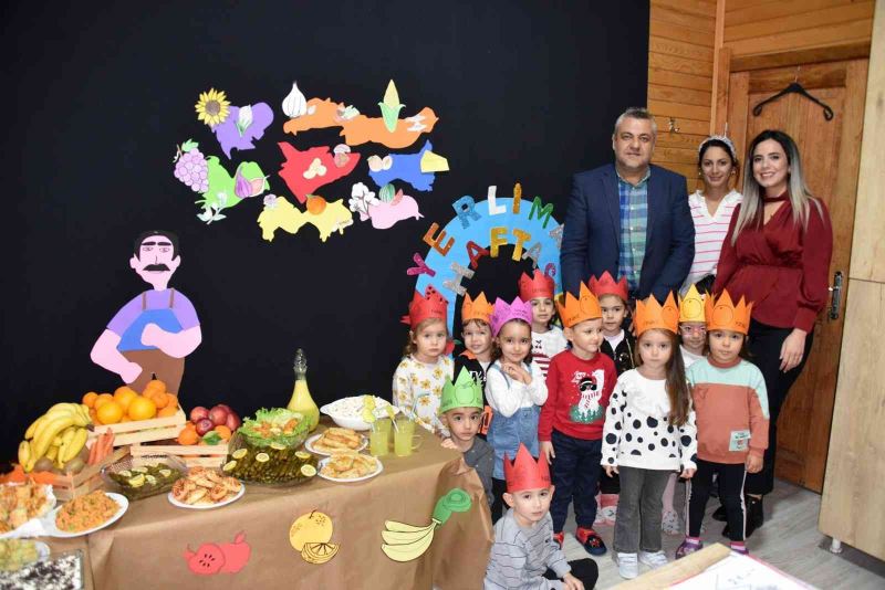 Yunusemreli minikler yerli malı haftasını kutladı
