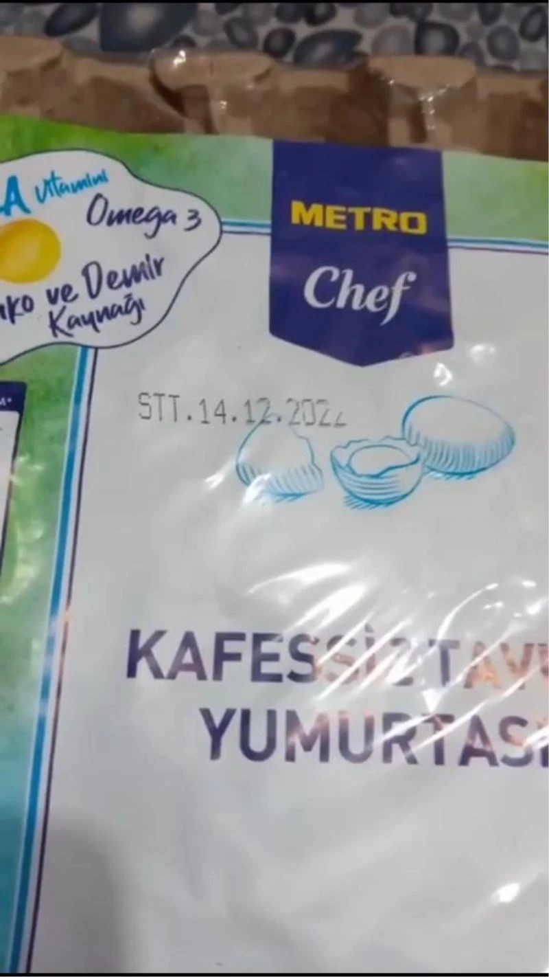 Sarıçam Belediyesi’nin son kullanma tarihi geçmiş gıdaları dağıttığı iddiası
