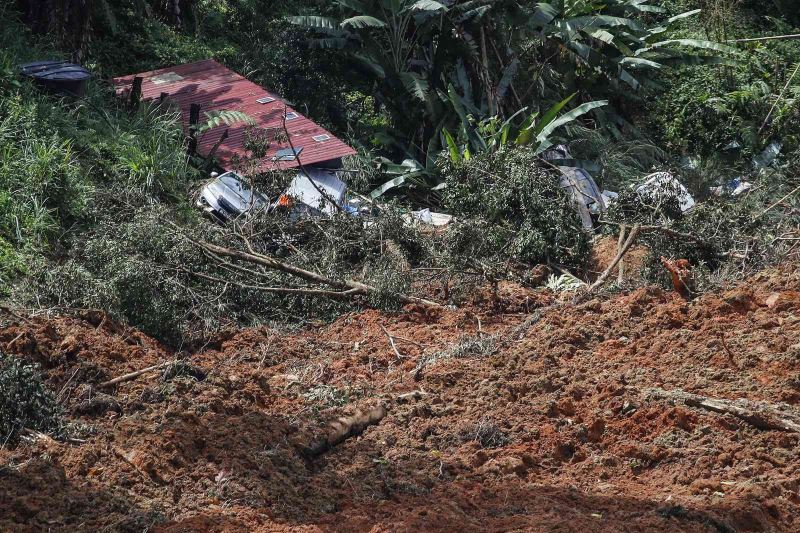 Malezya’daki toprak kaymasında ölü sayısı 21’e yükseldi
