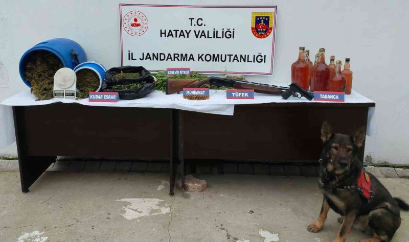 Hatay’da 30 kilo kubar esrar ele geçirildi