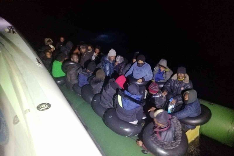 Yunanlıların ölüme terk ettiği 58 göçmen kurtarıldı
