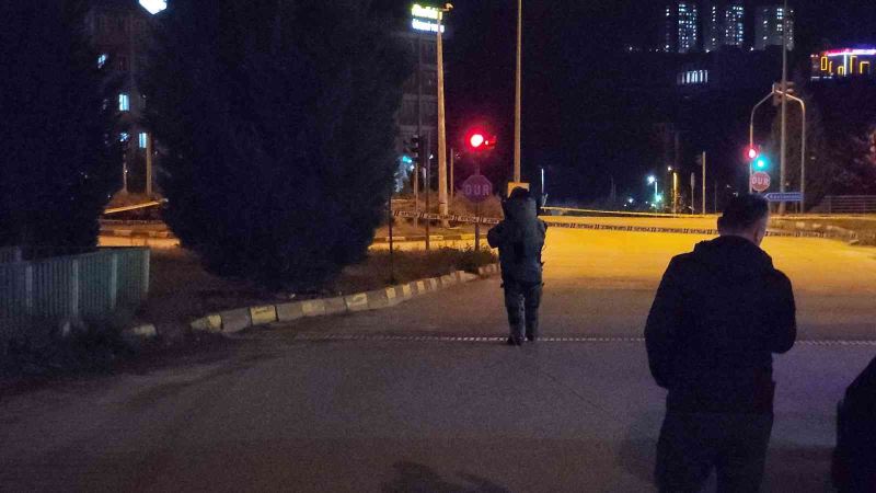 Jandarma binası yakınındaki şüpheli çanta polisi harekete geçirdi
