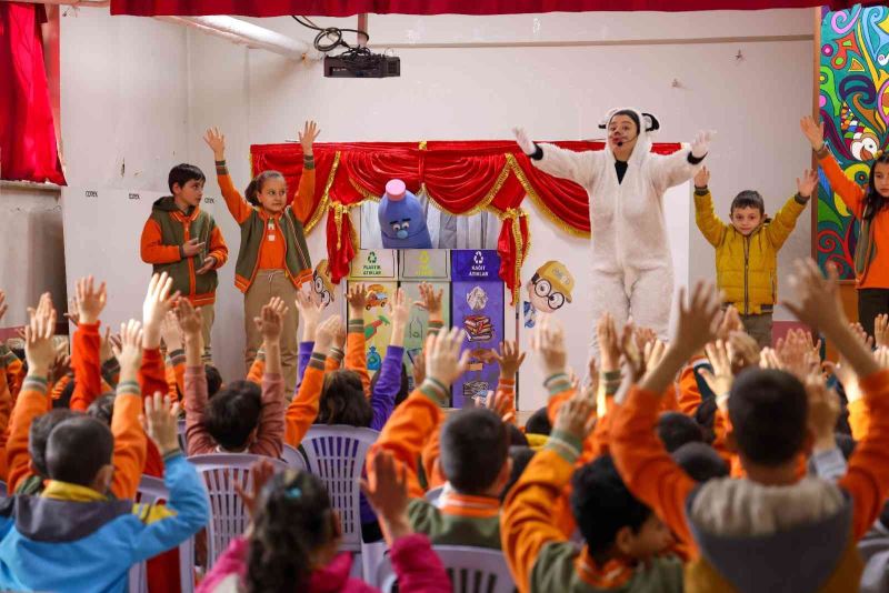 Meram’da çocuklara çevre bilinci tiyatro ile anlatılıyor
