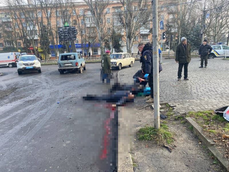 Rusya, Herson kentini vurdu: 8 ölü, 58 yaralı
