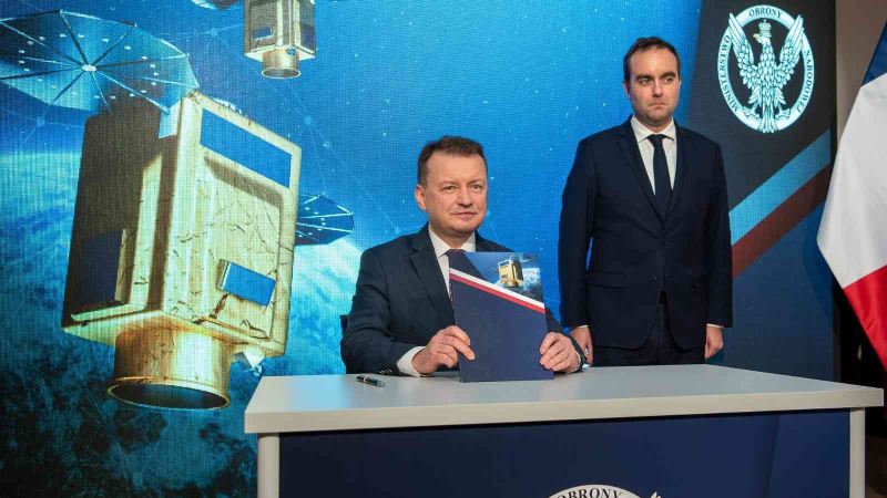 Polonya, Fransa’dan 2 adet gözlem uydusu satın alacak
