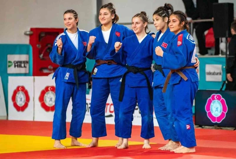 Denizlili Kadın Judo Takımı Avrupa Golden Lig’de