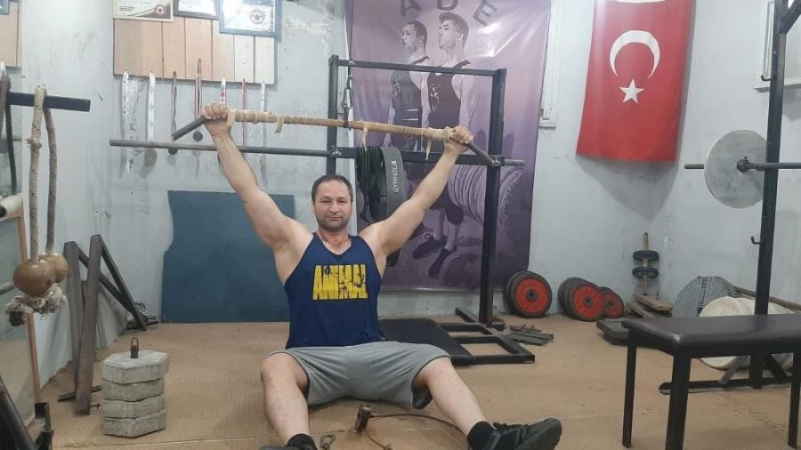 Evinin bodrum katından şampiyonluğa