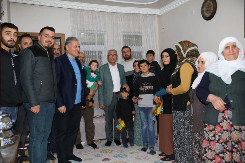 Başkan Güder ve Milletvekili Çakır Alişar Mahalle sakinlerini dinledi
