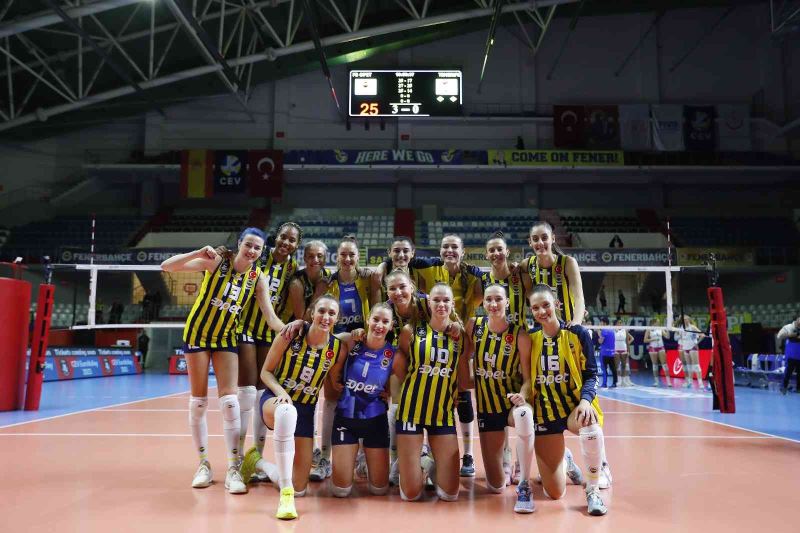 CEV Şampiyonlar Ligi: Fenerbahçe Opet: 3 - Tenerife La Laguna: 0
