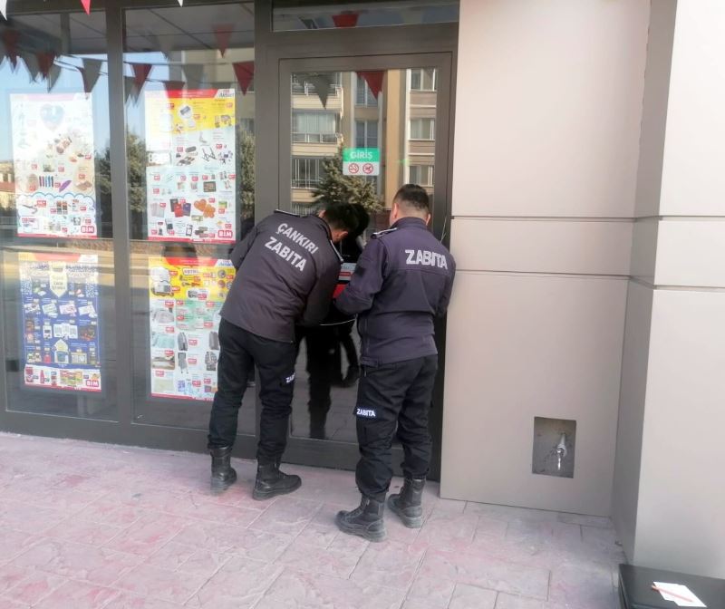 Çankırı’da 2 zincir market evrak eksikliği sebebiyle kapatıldı

