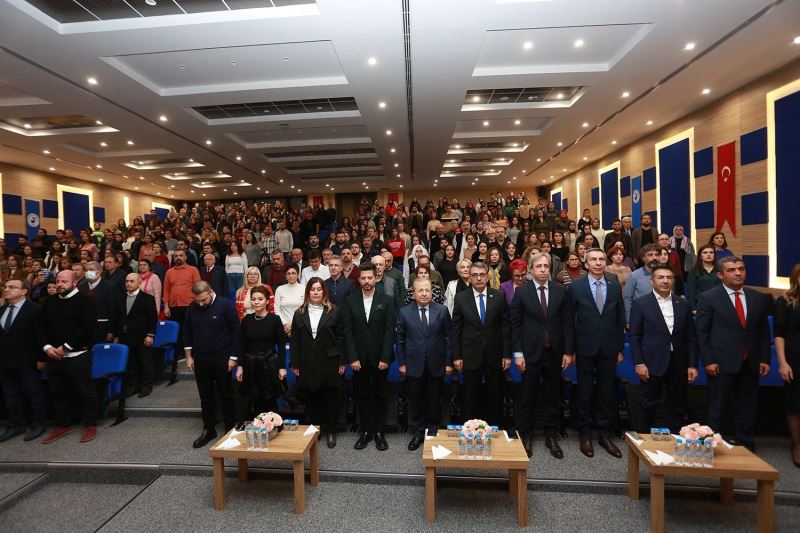 PAÜ’de yeni konferans salonu açıldı
