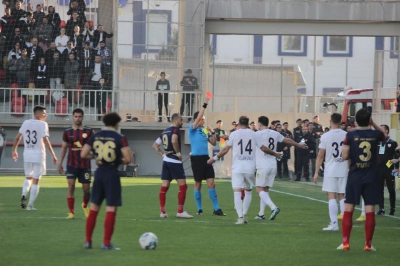 İzmir takımlarının, Spor Toto 1. Lig’de oynayacakları maçların hakemleri belli oldu
