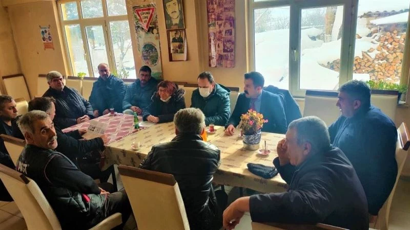 Köy köy dolaşarak Bakanlık destekli projeler anlatılıyor
