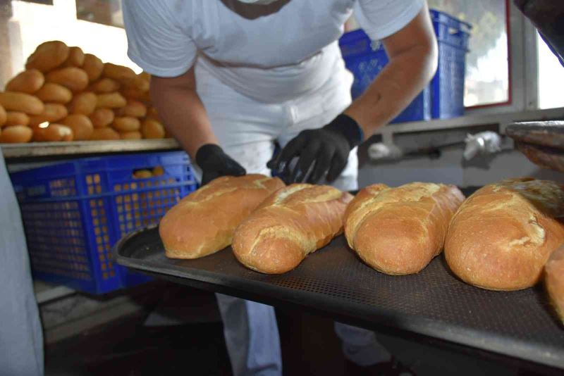 Tarsus Belediyesi ekmek üretim kapasitesini arttırıyor
