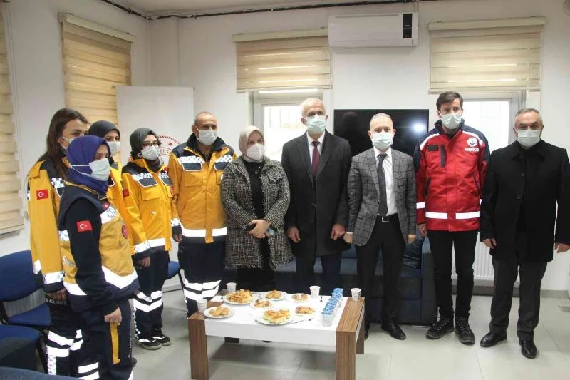 AK Parti Genel Merkez Kadın Kolları Başkanı Ayşe Keşir;
