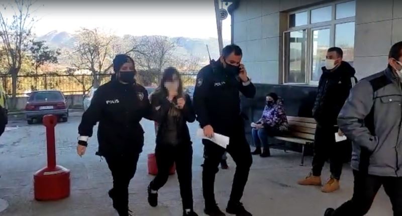 İzmir’de PKK baskını: Gazetecileri, “Sizinle görüşeceğiz” diye tehdit etti
