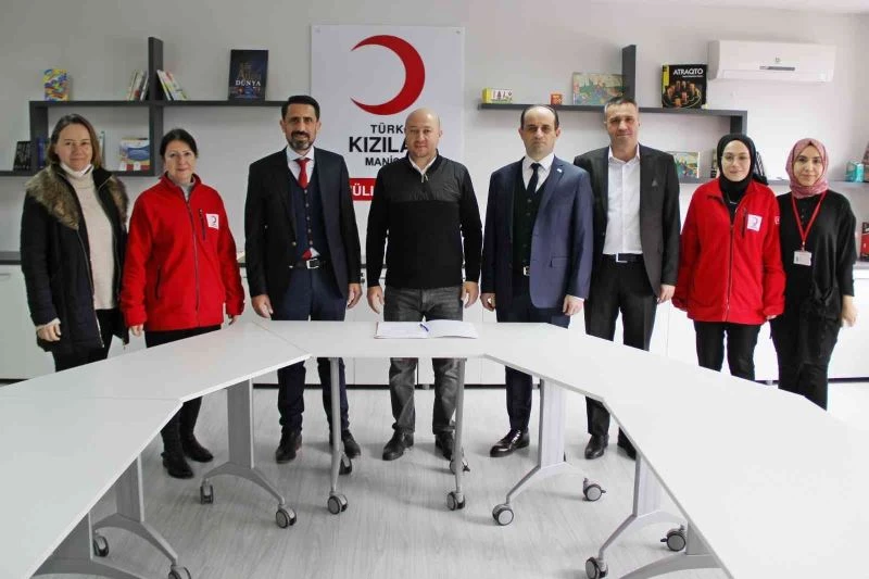 Türk Kızılay Manisa ve Yeşilay Manisa’dan ’Yeşilay Yanımda, Gönüllüler Sahada’ projesi
