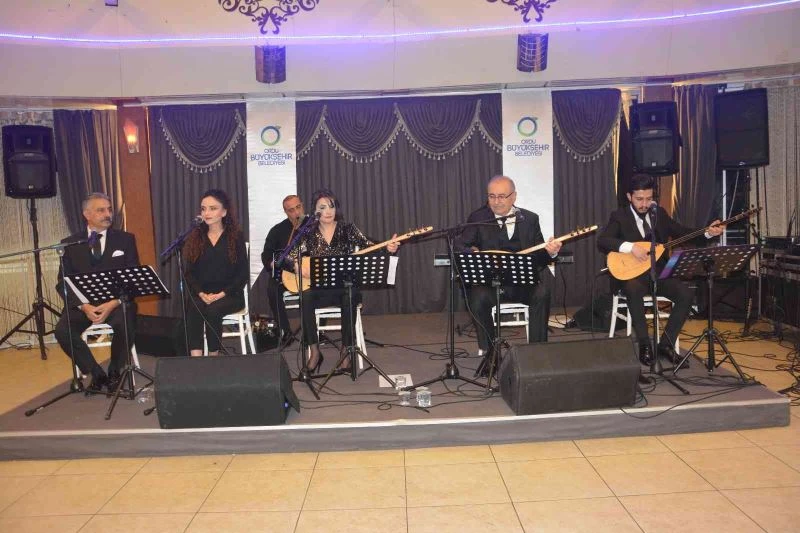 Aşık Veysel eserleriyle anıldı
