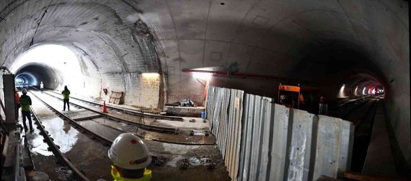 Narlıdere Metrosu’nun ray döşeme işlemlerinin yüzde 50’si tamamlandı
