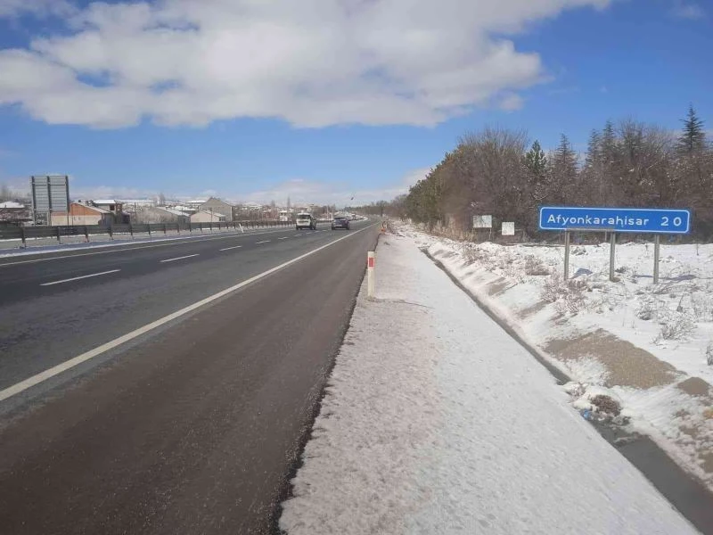 Afyonkarahisar-Konya karayolunda trafik normal seyrine döndü
