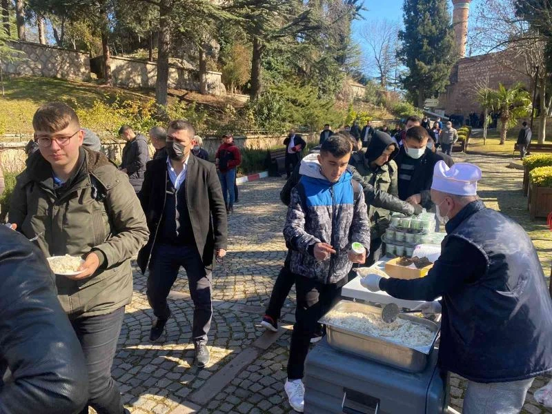 Elim bir kaza sonrası hayatını kaybeden genci arkadaşları unutmadı
