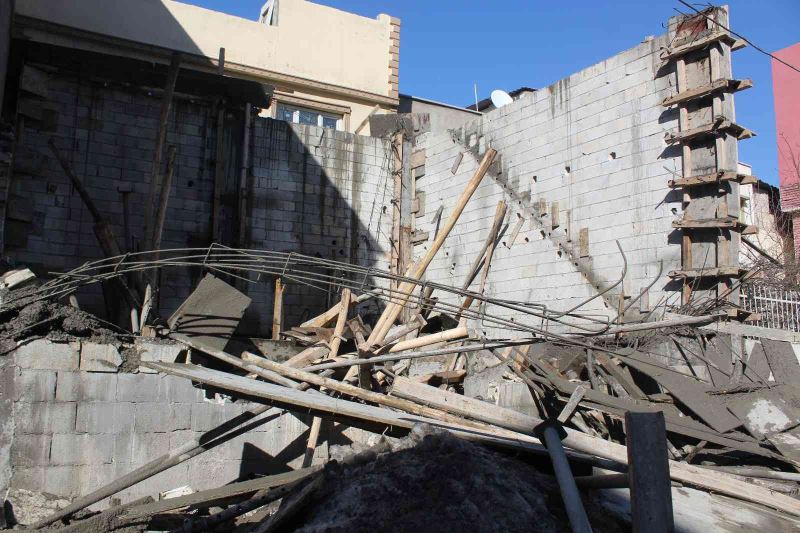 Gaziantep’te beton dökülürken inşaat kalıbı çöktü: 3 yaralı
