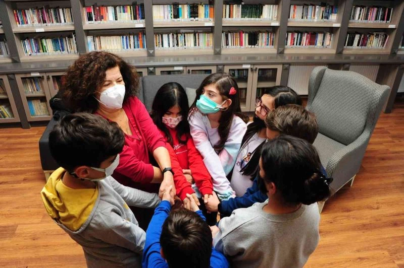 Balçova Felsefe Atölyesi ilk mezunlarını verdi
