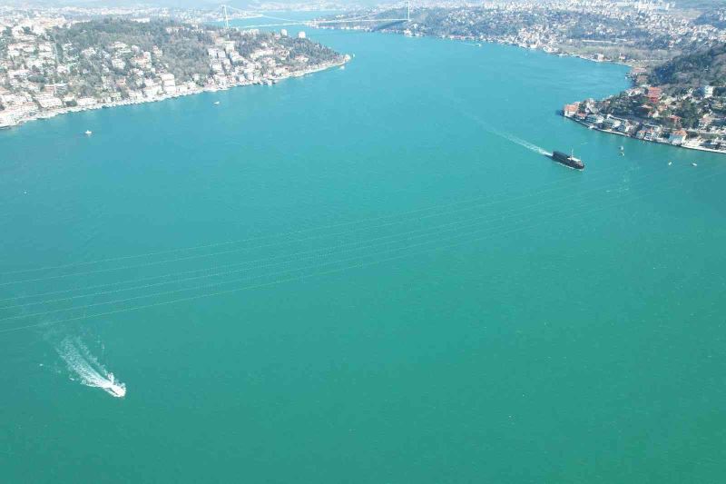 İstanbul Boğazı turkuaz rengine büründü
