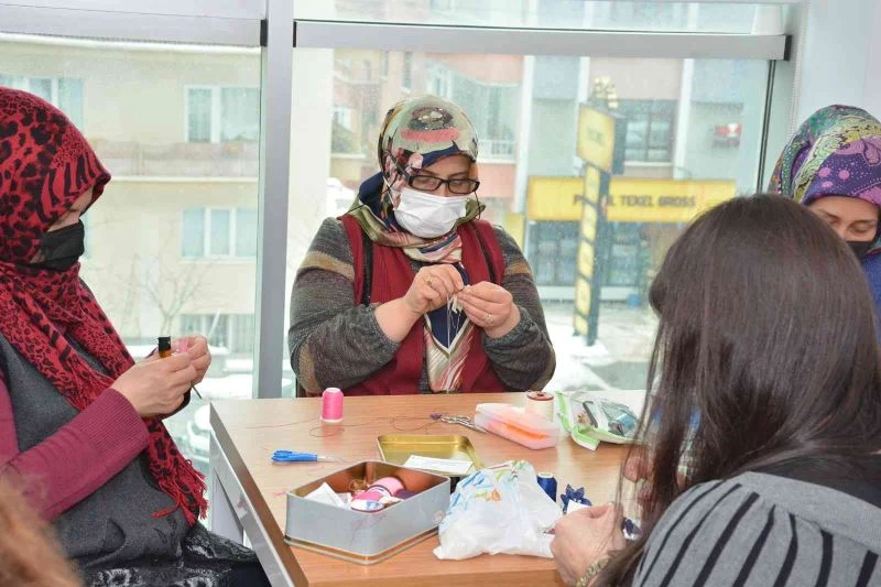 Keçiörenli kadınlar KEÇMEK’te üreterek kazanıyor
