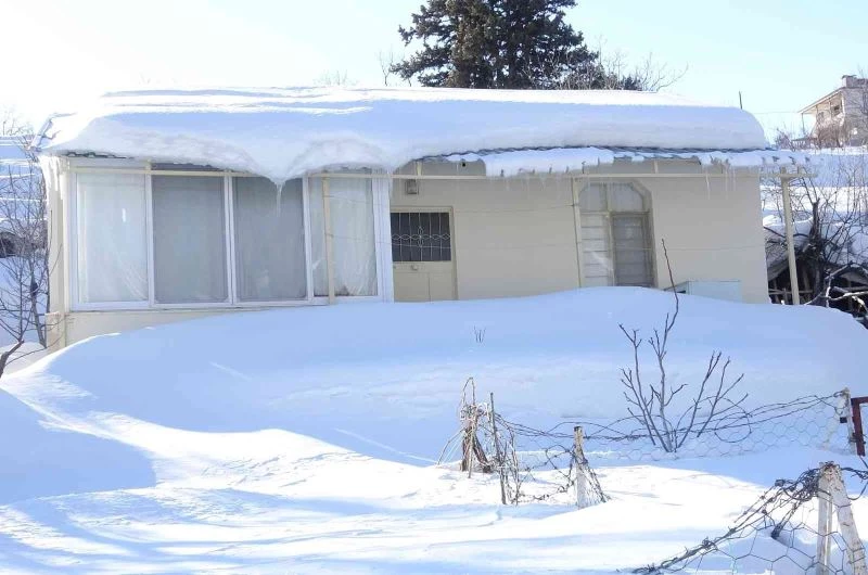 Burası Mersin... 40 yıl sonra evler neredeyse kara gömüldü
