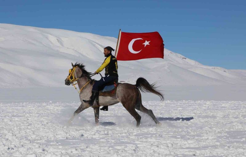 Doğu’nun saklı güzelliği “Balık Gölü” etkinliklere ev sahipliği yaptı
