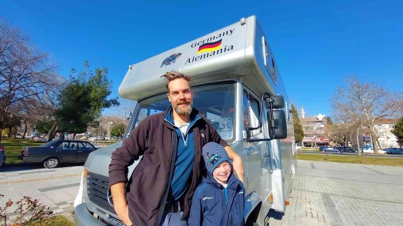 ’Cana yakınlık’ Almanya’dan karavanla Türkiye’ye getirtti
