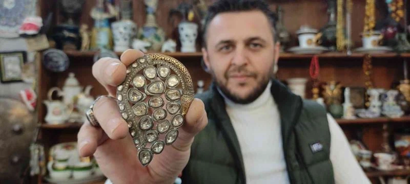 Bu Sevgililer Günü’nde antik takılar moda
