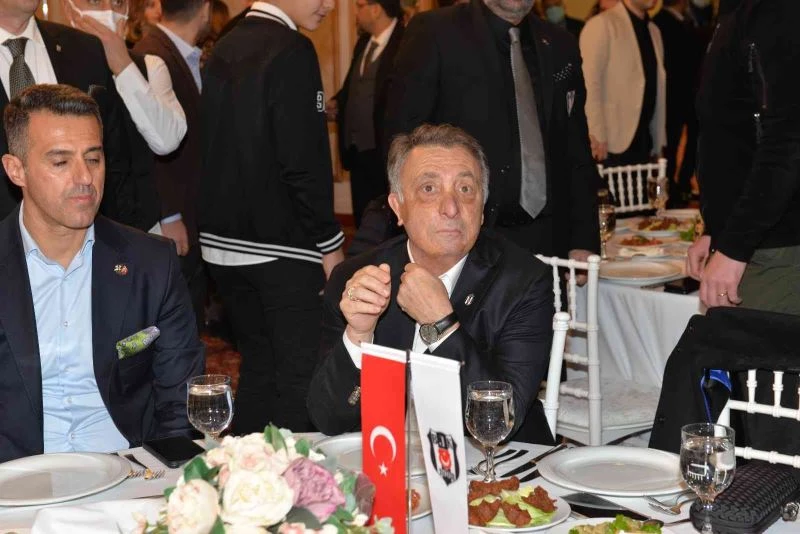 Ahmet Nur Çebi: 