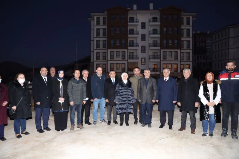 Gelincik Tepesi’ndeki ailelere sürpriz ziyaret
