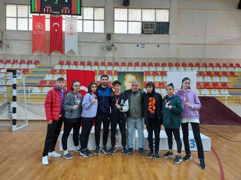 Manisa BBSK’nın karatecileri 5 madalyayla döndü
