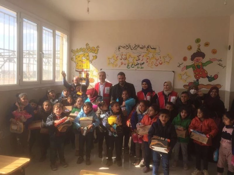 Pursaklar Belediye Başkanı Çetin insani yardım malzemelerini Tel Abyad’a ulaştırdı
