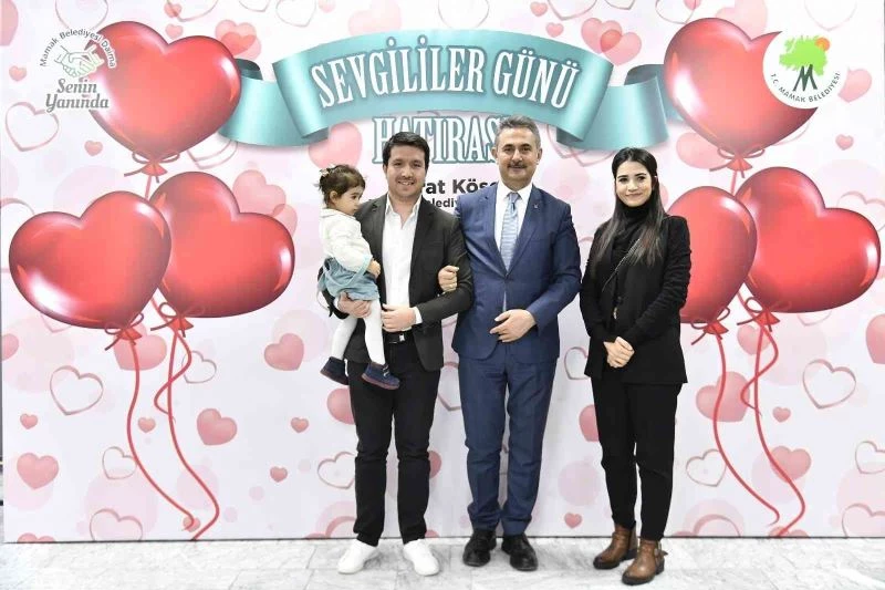 Sevgililer Mamak’ta buluştu
