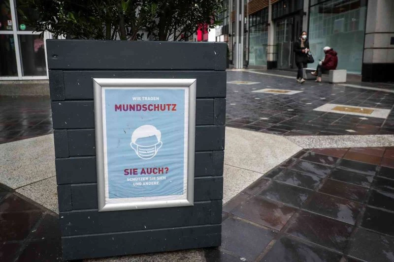 Almanya’da Covid-19 kısıtlamaları 3 aşamalı gevşetilecek
